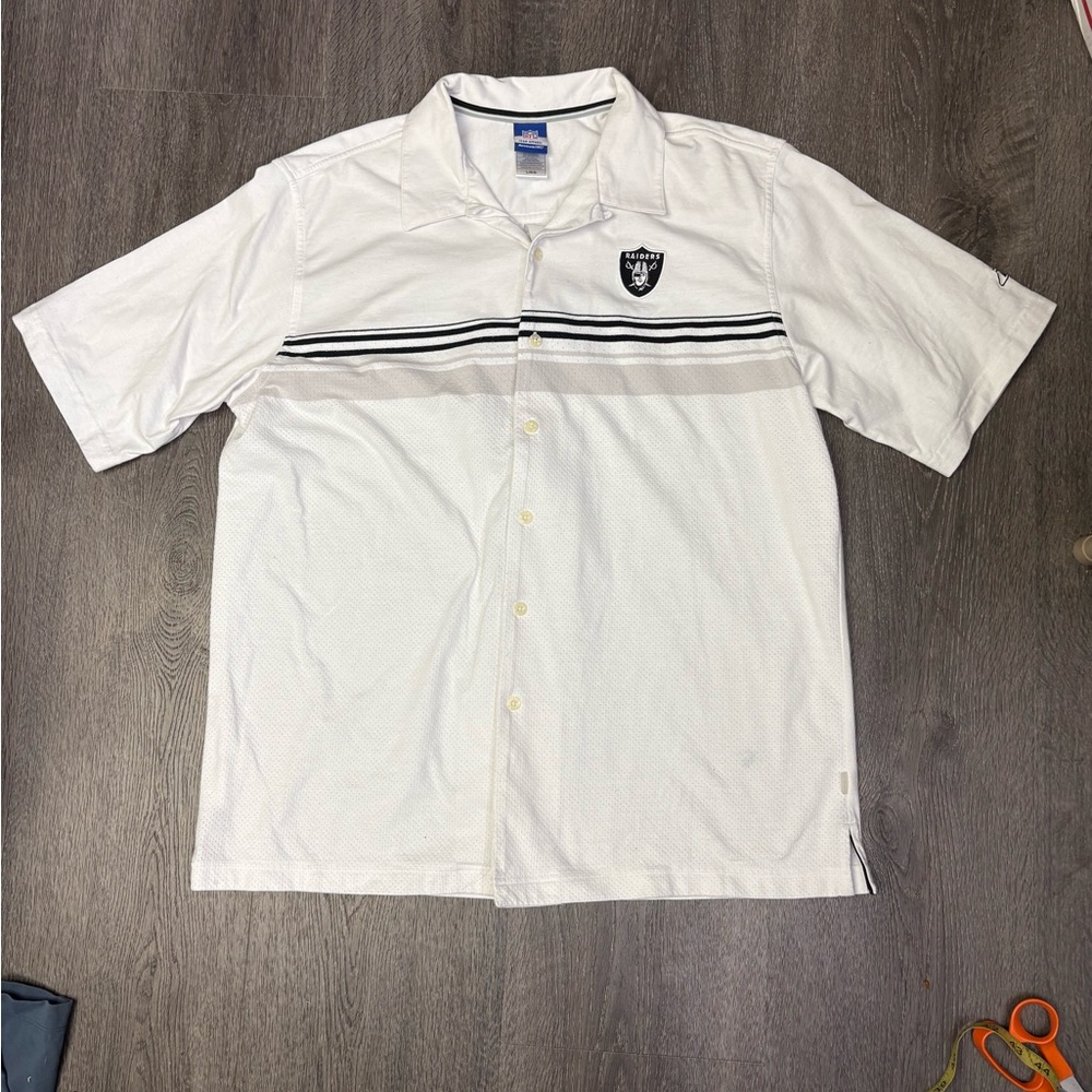 Vintage Raiders NFL Team Apparel By Reebok White Large Stripe Button Up Polo